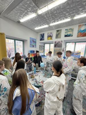 Žáci oboru Marketingová komunikace vyrazili do zažitkového studia MakeArt Brno